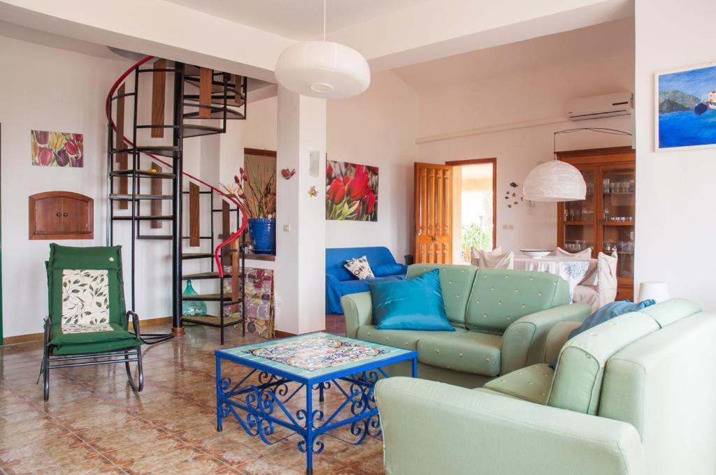 Holiday Home Cala Bianca Castellammare del Golfo Habitación foto